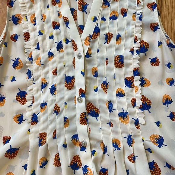 Cream strawberry detail Maeve tank top blouse from Anthropologie - Picture 3 of 4